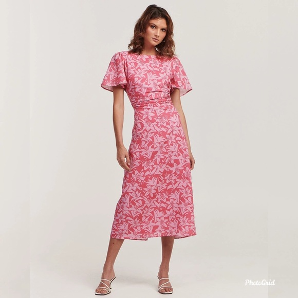 ❌SOLD Charlie Holiday "Harlow" Linen Floral Dress w/ Flutter Sleeves & Open Back - Picture 2 of 11